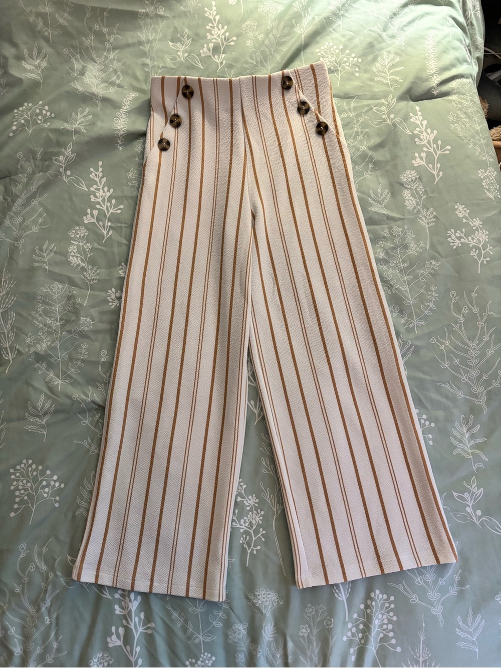Derek Heart Cream Wide-Leg Knit Pants with Tan Stripes